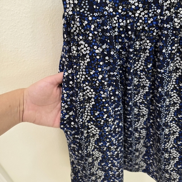Summer Floral Blue & White Mini Dress Size Small - Picture 4 of 5